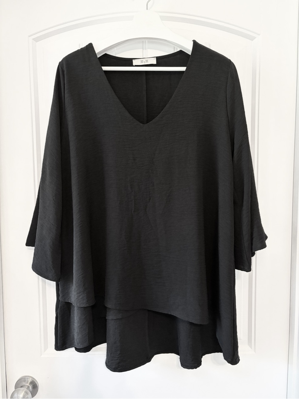 Chic Soul I NWOT Black Layered V-Neck Tunic